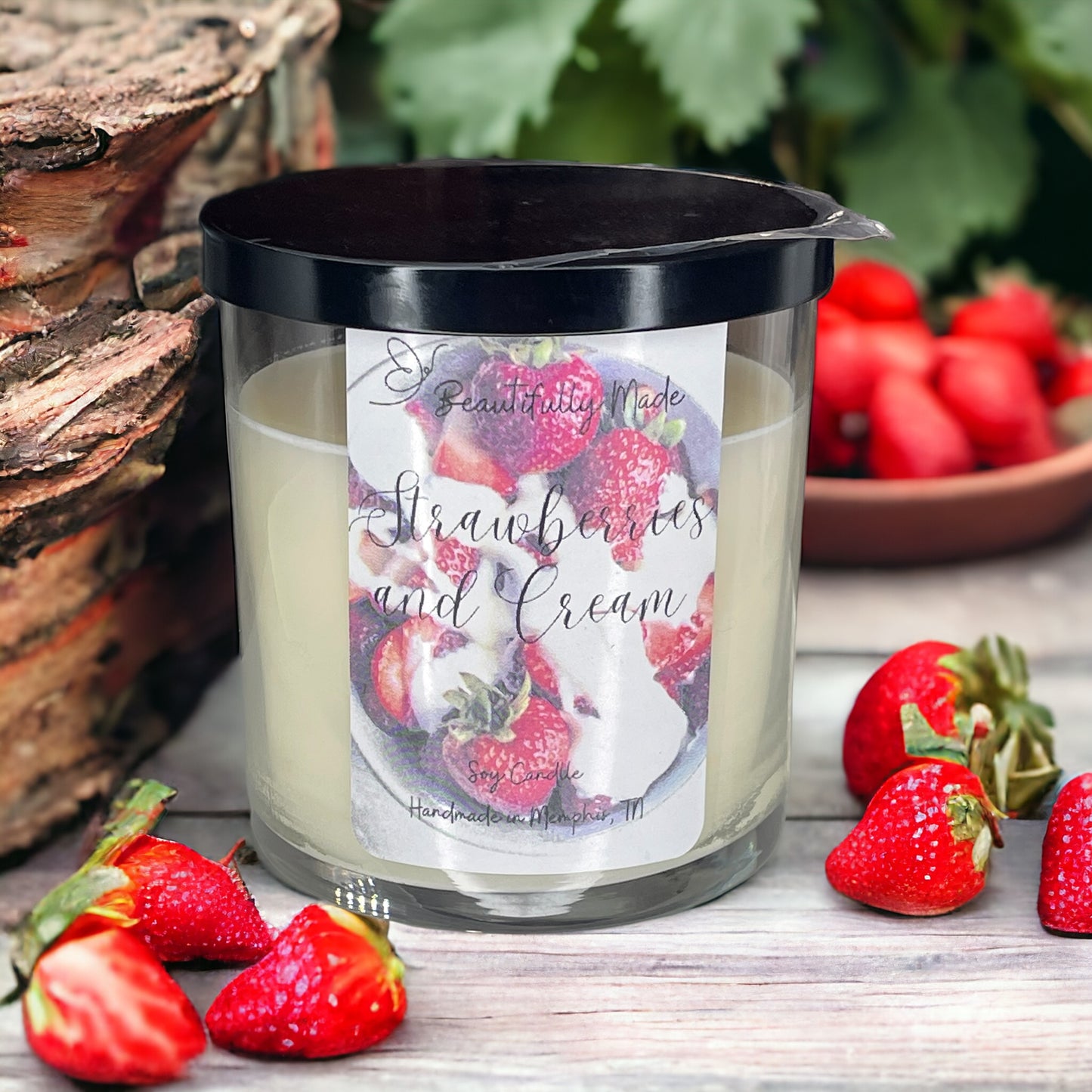 11oz Strawberries and Cream Soy Candle